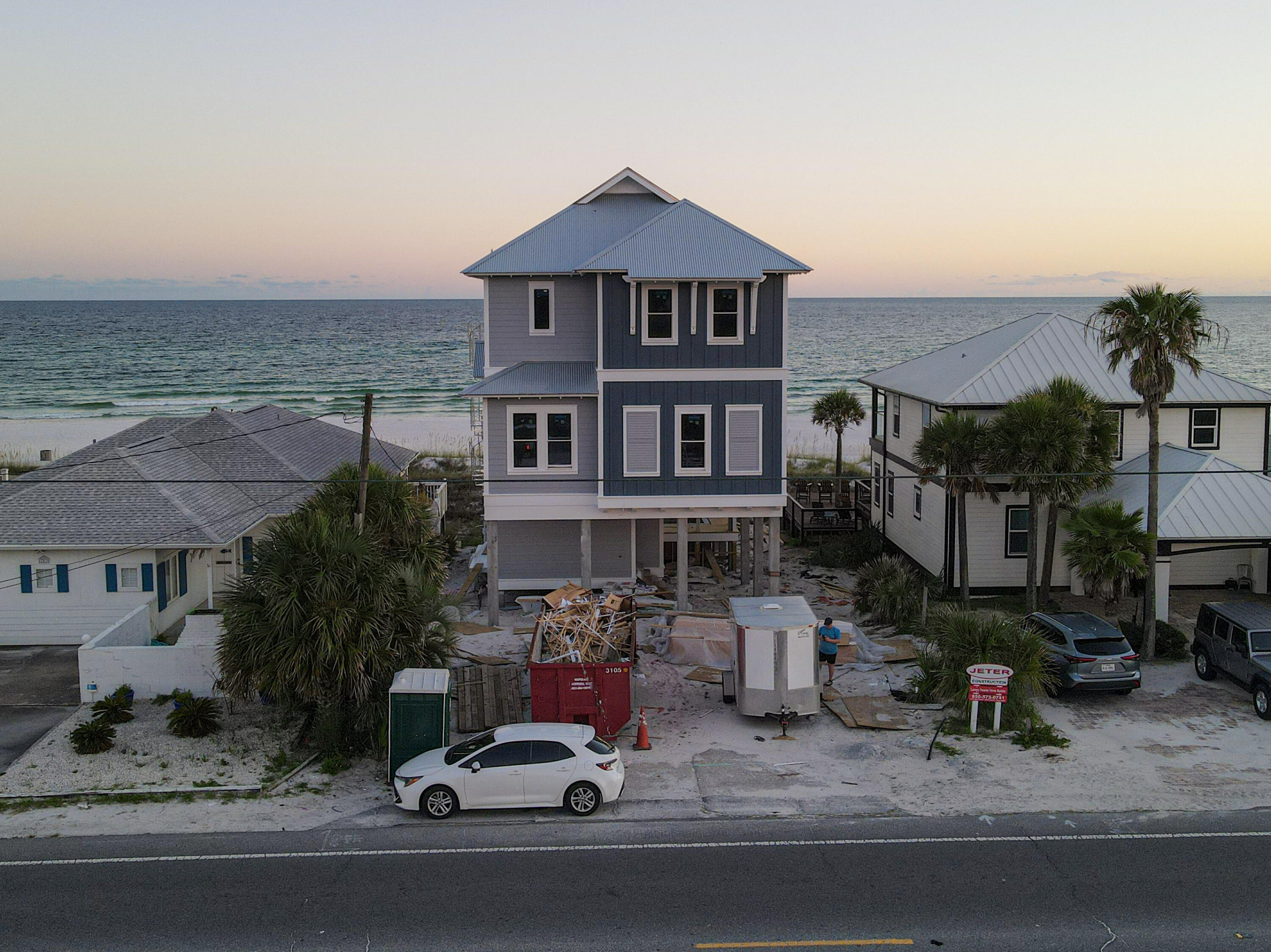 LULLWATER BEACH - Residential