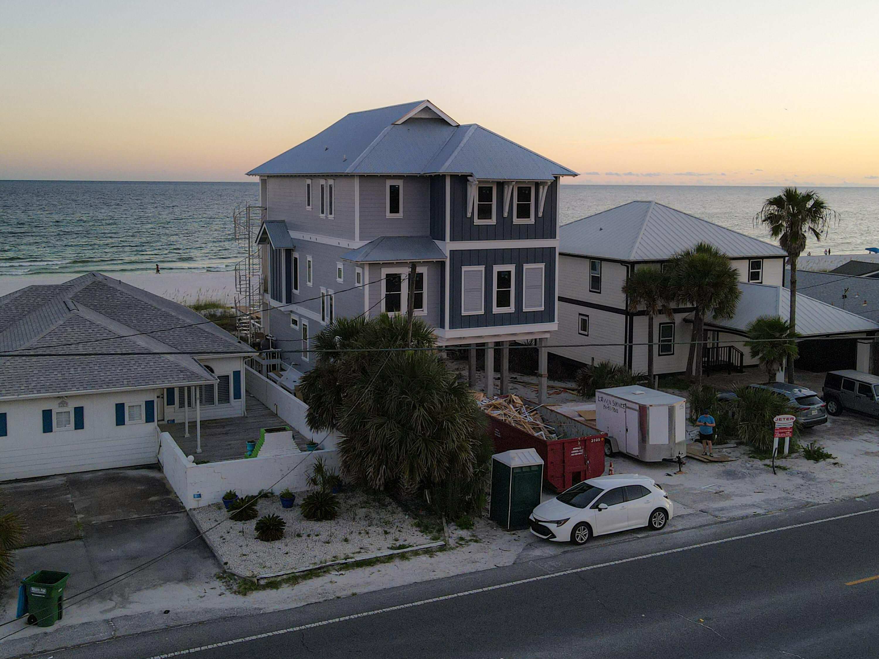 LULLWATER BEACH - Residential