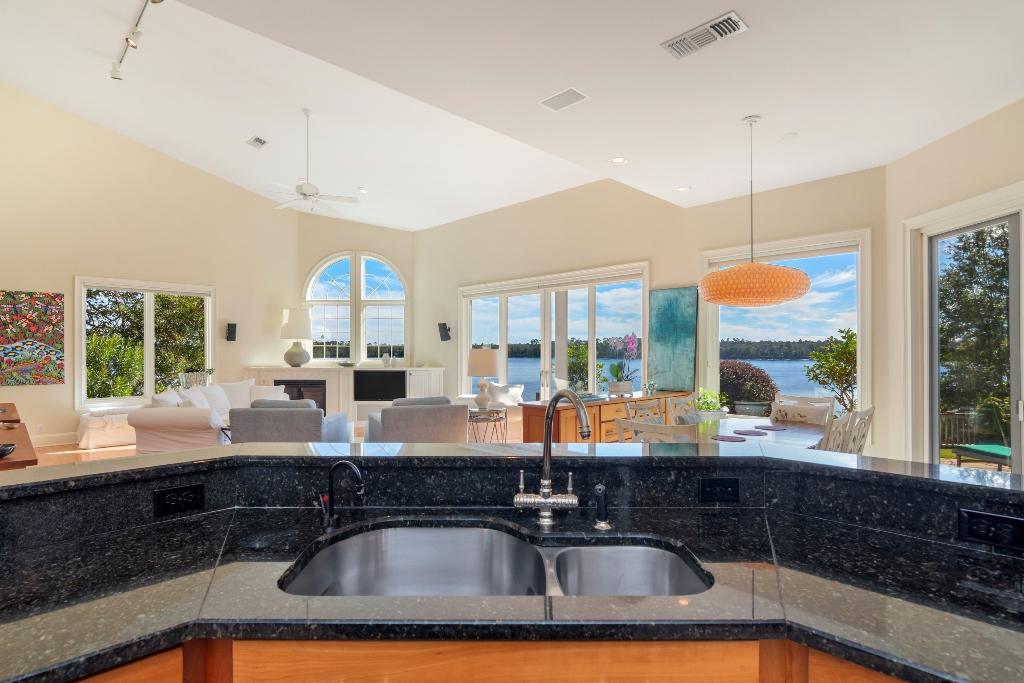 ROCKY BAYOU COUNTRY CLUB ESTATES 2 - Residential