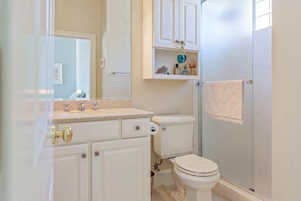 ROCKY BAYOU COUNTRY CLUB ESTATES 2 - Residential