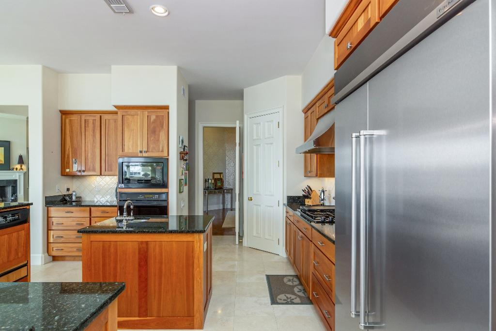 ROCKY BAYOU COUNTRY CLUB ESTATES 2 - Residential