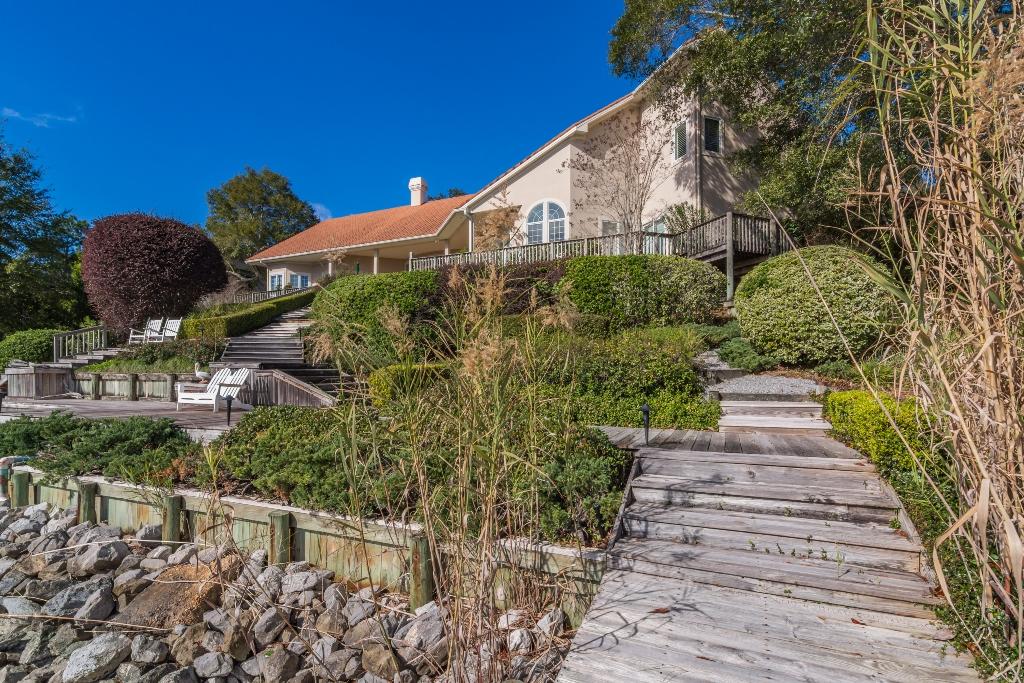 ROCKY BAYOU COUNTRY CLUB ESTATES 2 - Residential