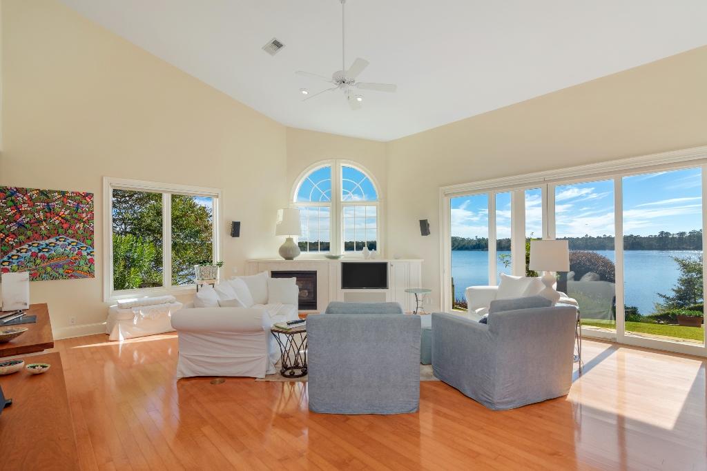ROCKY BAYOU COUNTRY CLUB ESTATES 2 - Residential