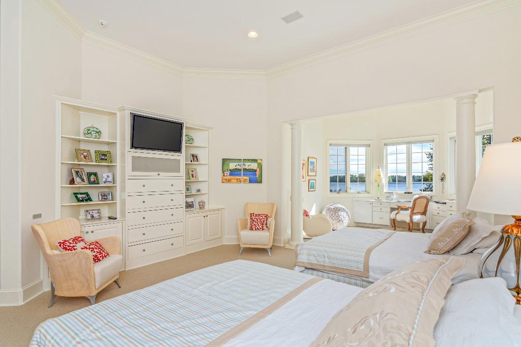 ROCKY BAYOU COUNTRY CLUB ESTATES 2 - Residential
