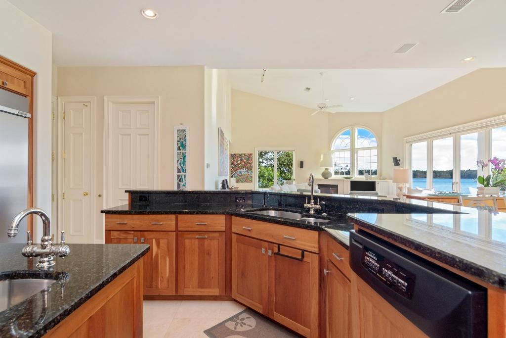 ROCKY BAYOU COUNTRY CLUB ESTATES 2 - Residential