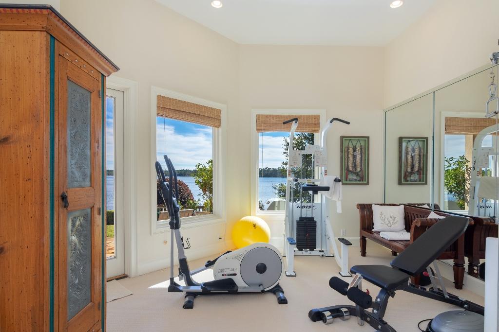 ROCKY BAYOU COUNTRY CLUB ESTATES 2 - Residential