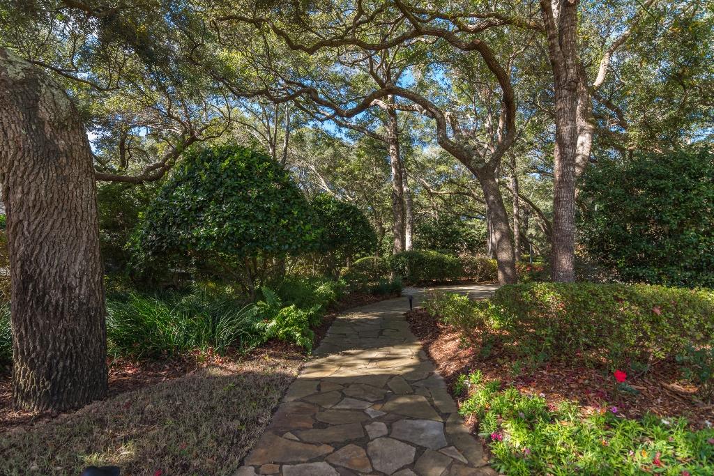 ROCKY BAYOU COUNTRY CLUB ESTATES 2 - Residential