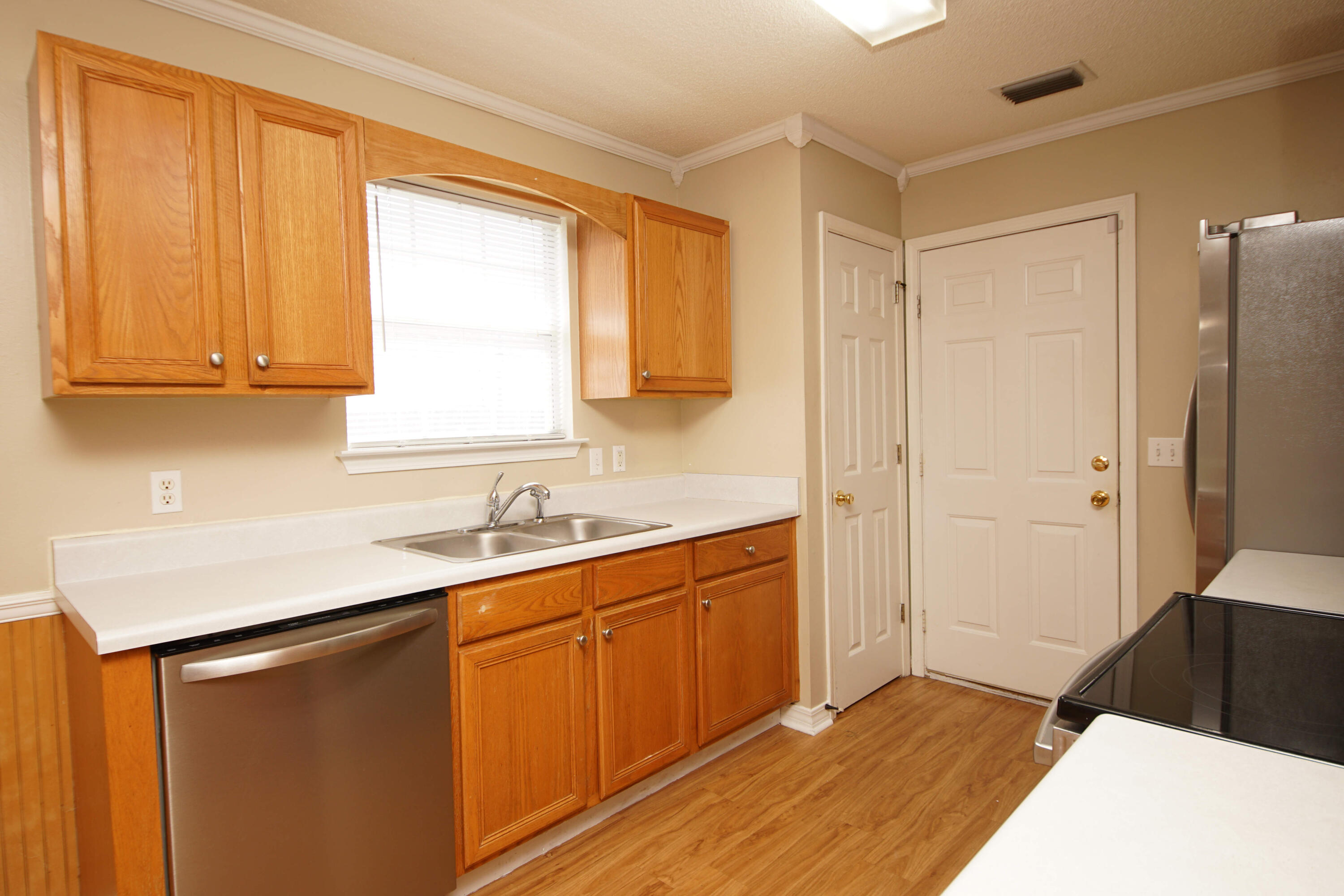 CRESCENT SHORES - Residential