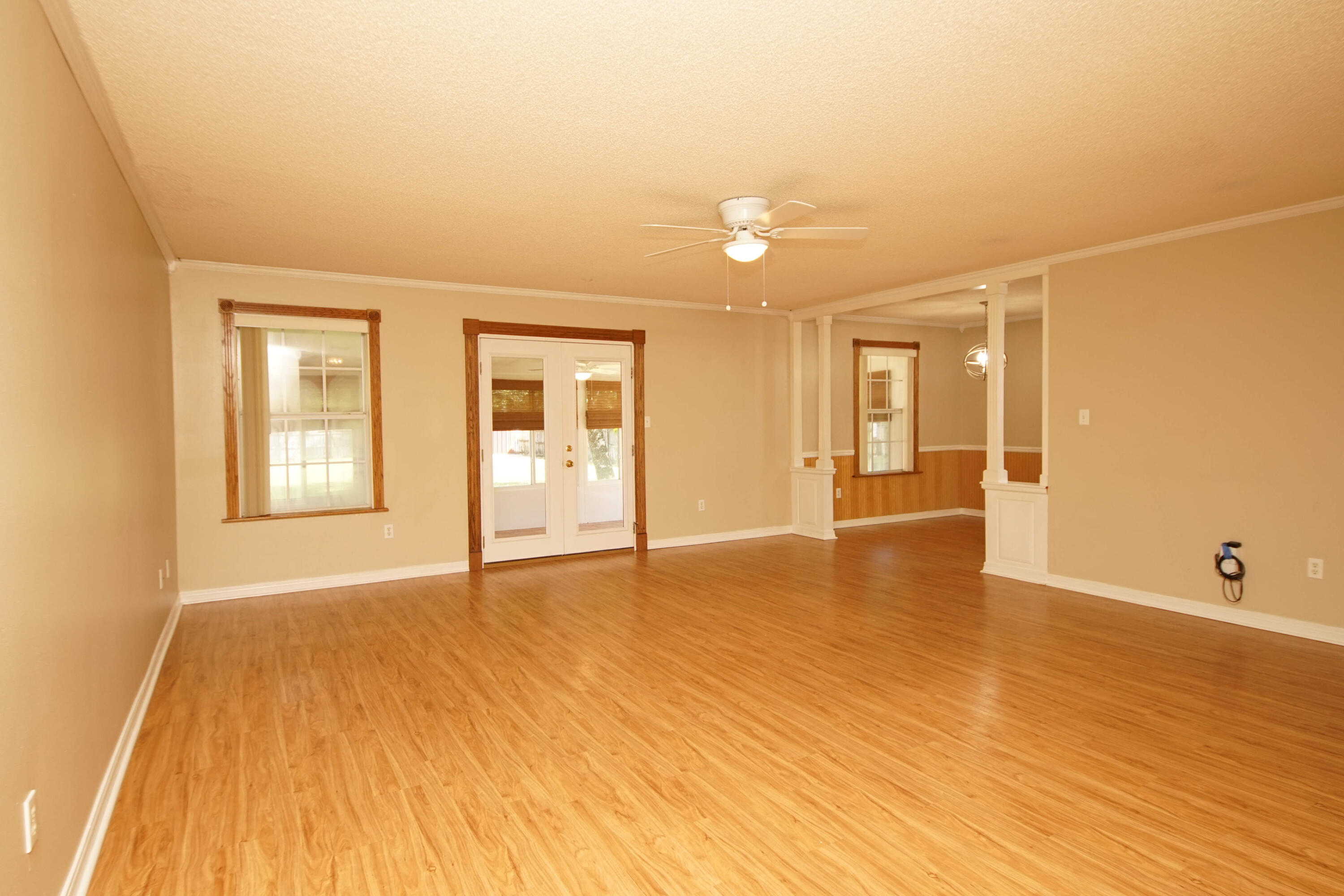 CRESCENT SHORES - Residential