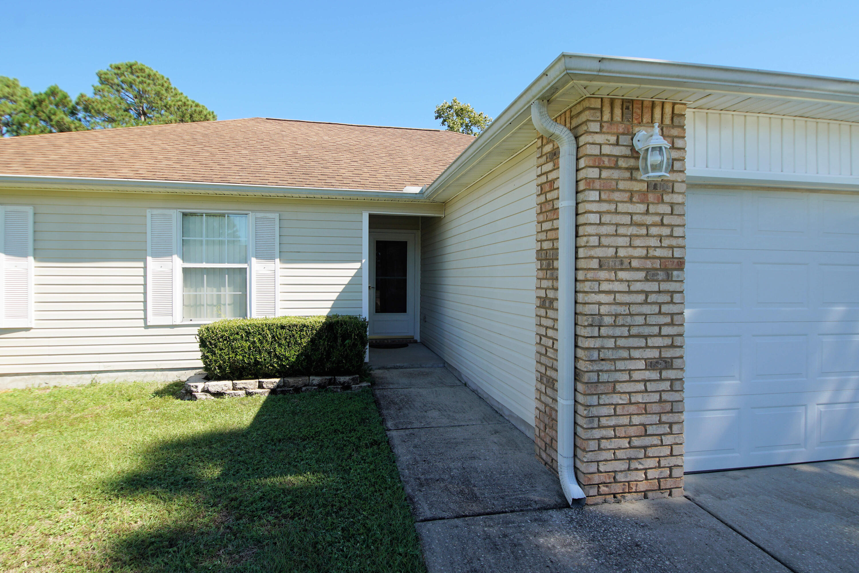 CRESCENT SHORES - Residential