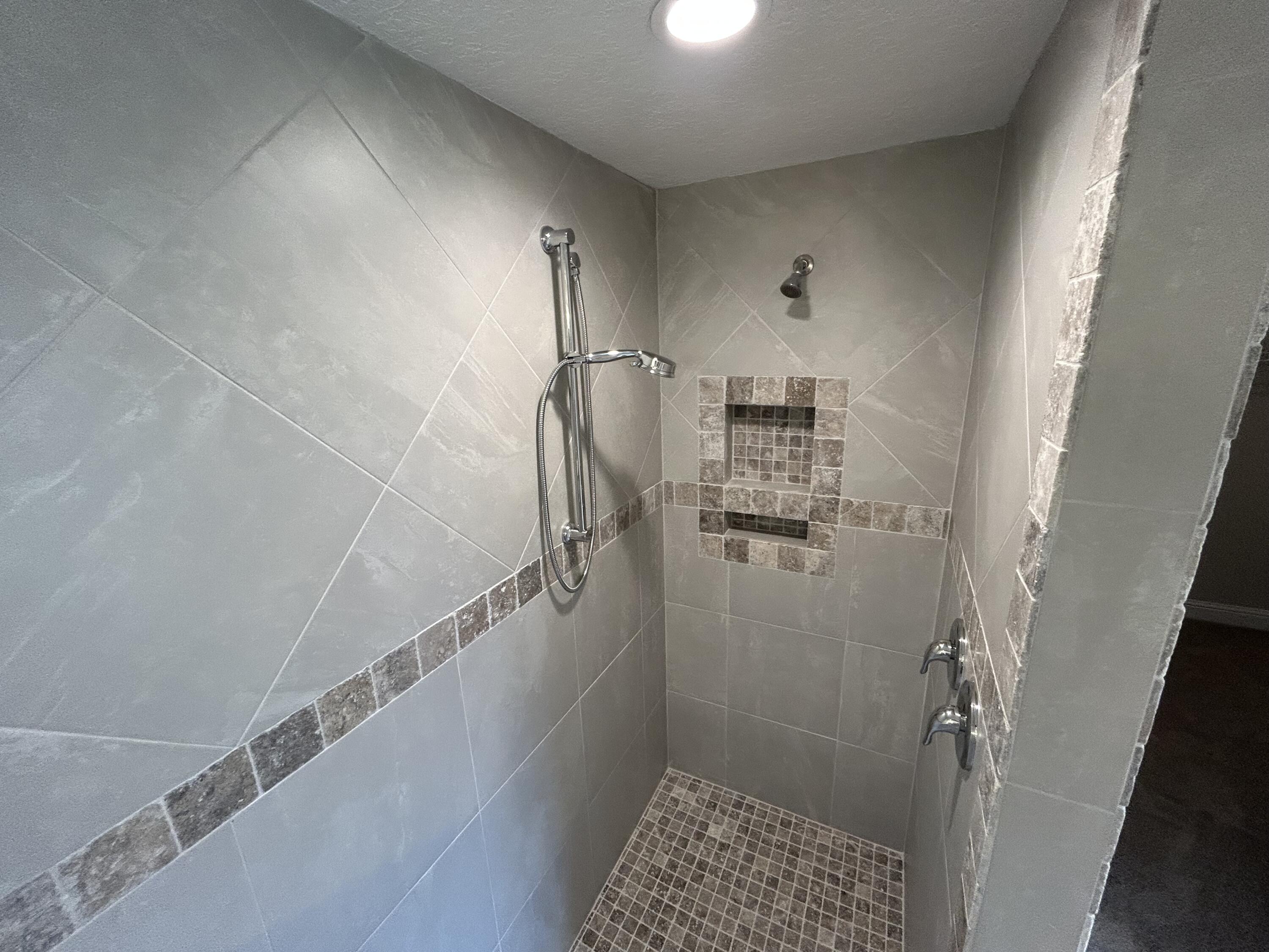 CREETS LANDING - Residential