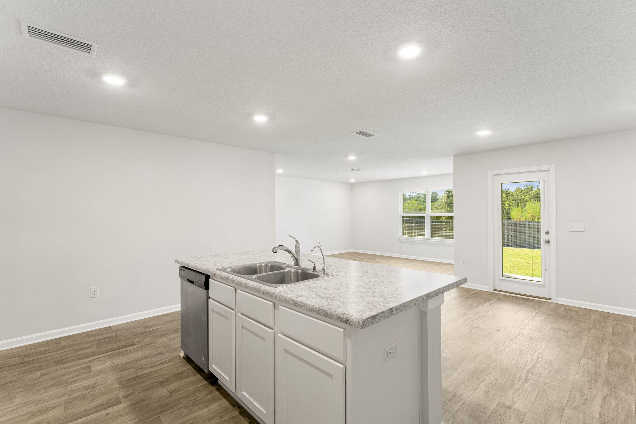 HAMMOCK BAY - Residential Lease