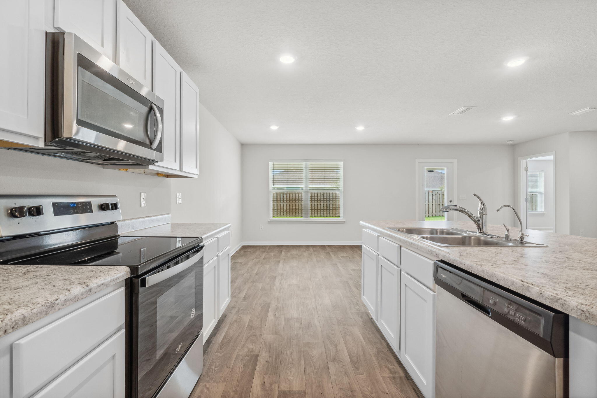 HAMMOCK BAY - Residential Lease