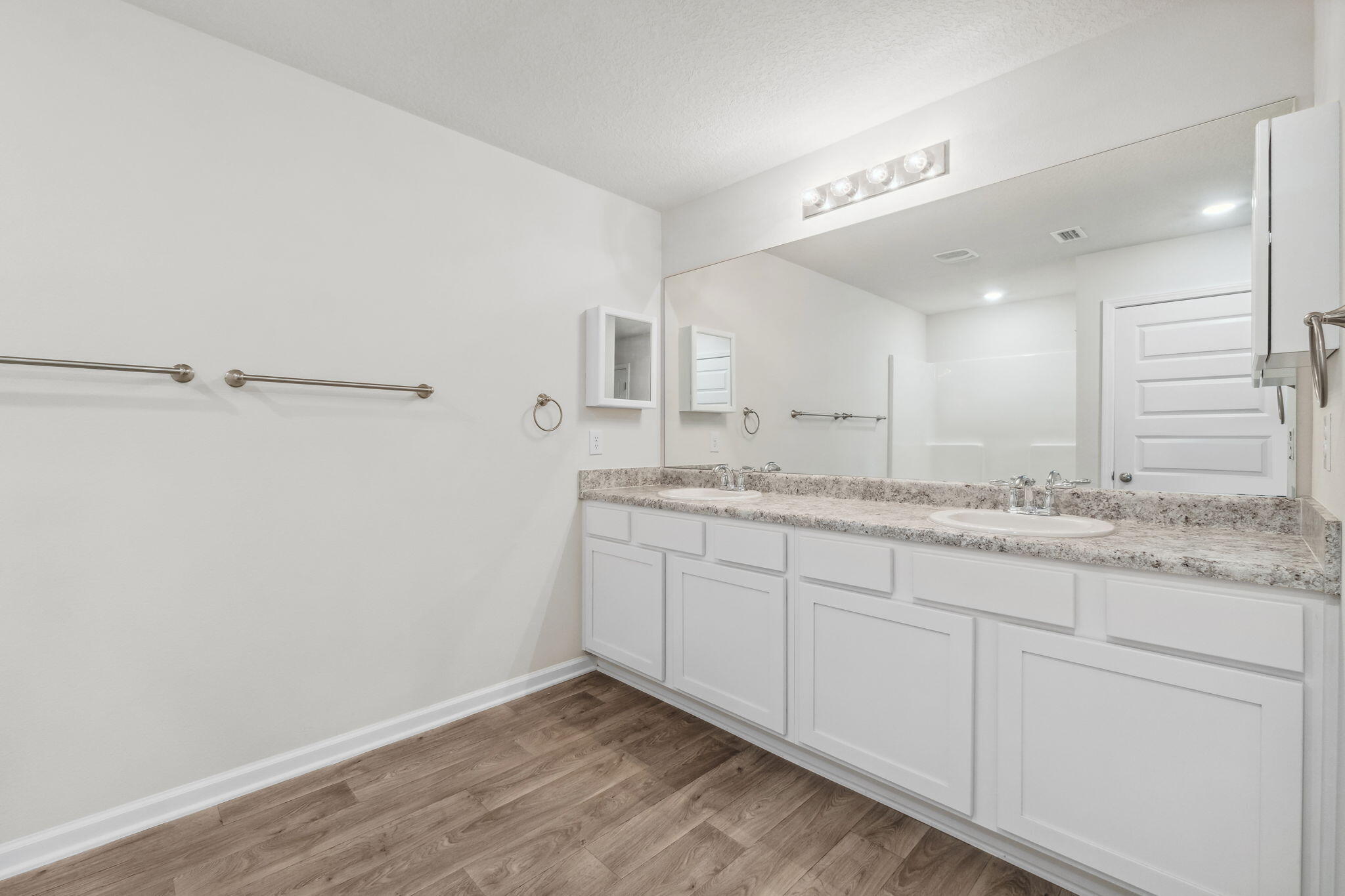 HAMMOCK BAY - Residential Lease