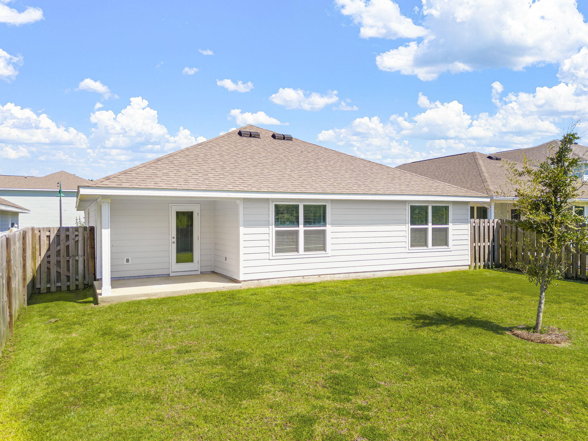 HAMMOCK BAY - Residential Lease