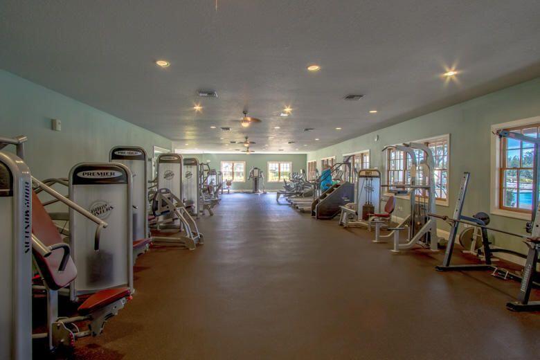 HAMMOCK BAY - Residential Lease