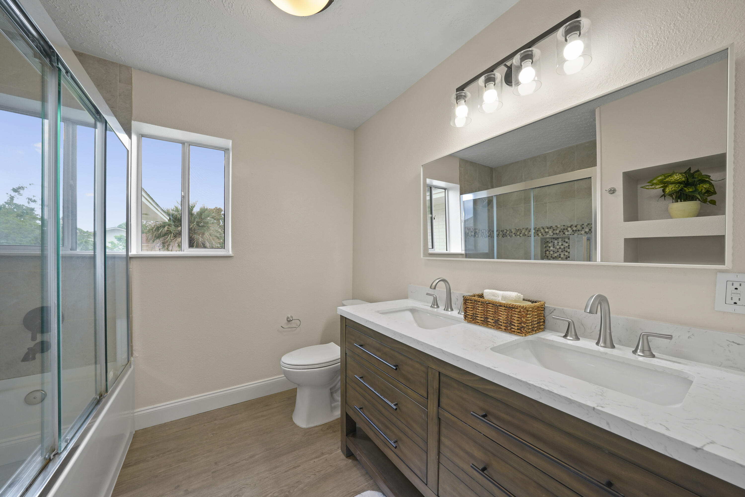 VENETIAN VILLA 1ST ADDN - Residential