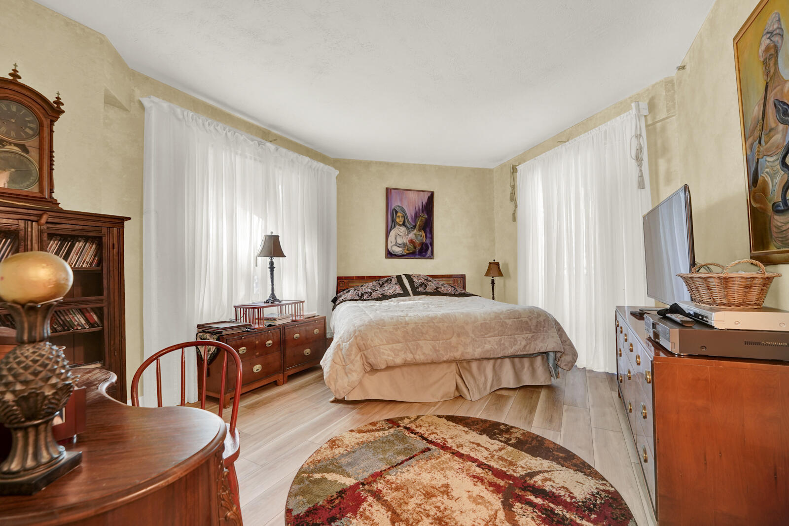 TWO HUNDRED WEST CONDO - Residential