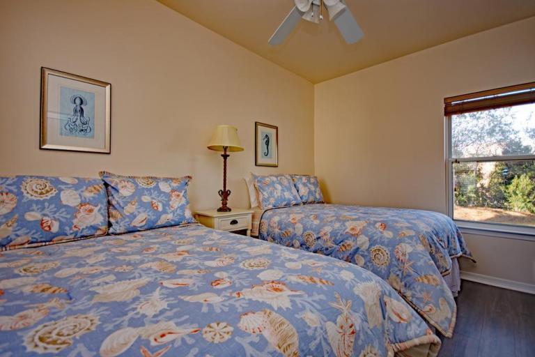 CRYSTAL BEACH COTTAGES - Residential