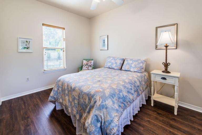 CRYSTAL BEACH COTTAGES - Residential