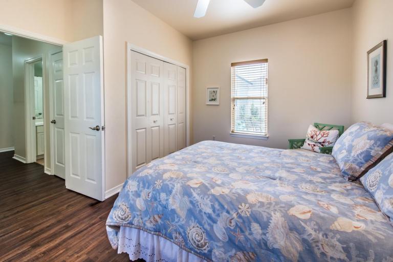 CRYSTAL BEACH COTTAGES - Residential