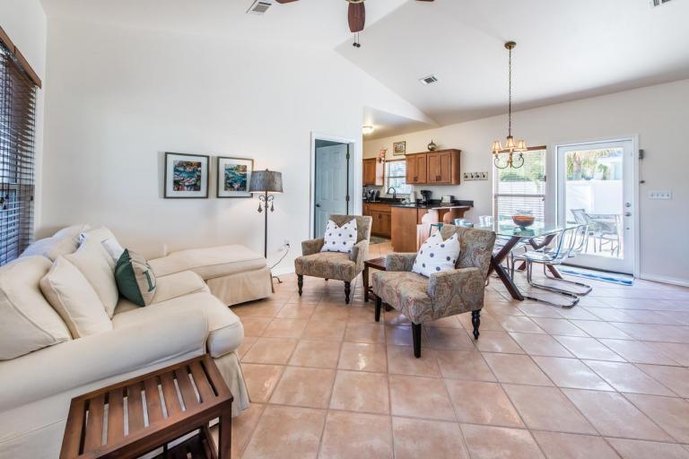 CRYSTAL BEACH COTTAGES - Residential