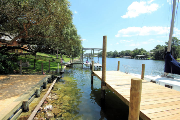 MOONEYS NORTH S/D - Residential