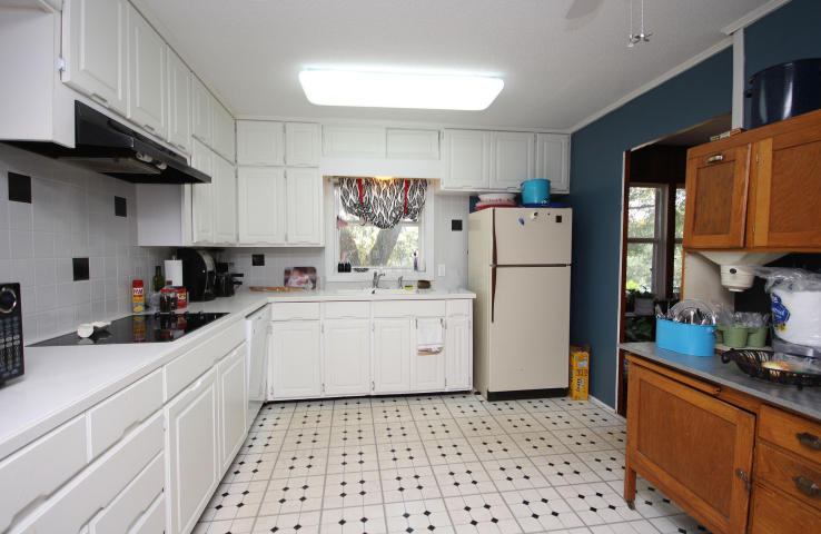 MOONEYS NORTH S/D - Residential