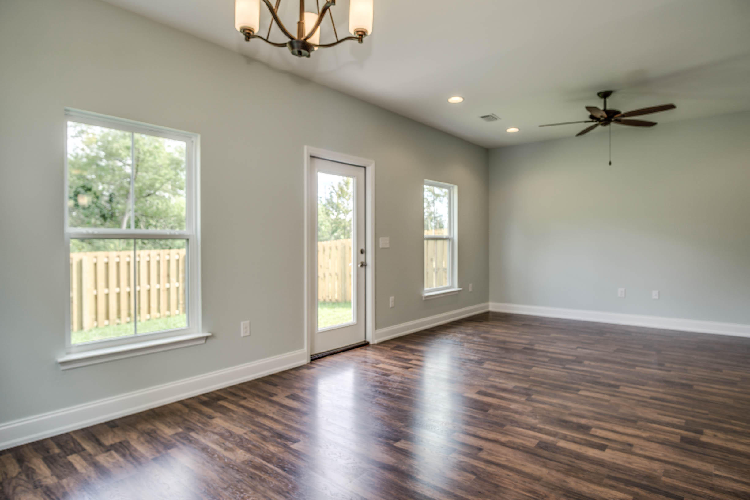 CARONDOLET T/H - Residential