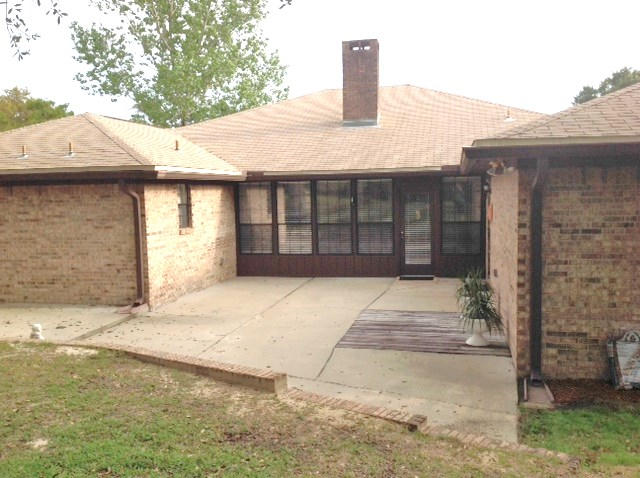 WOODLAND SHORES T/H PH 3 - Residential Lease