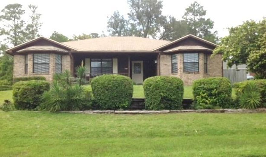 Fantastic family home conveniently located in the Woodlands of Bluewater Bay. This immaculate home features an open floor plan, with multiple living areas, spacious kitchen with both formal and informal dining areas, large laundry room, master suite fit for a king & queen, Florida room/den with views to the oversized fenced back yard. Tenant is responsible for all yard maintenance. Owner will consider pets on a case by case basis with a non-refundable pet fee and a refundable pet deposit. Any pet must be spayed/neutered and housebroken, NO puppies! NO SMOKING! Any person 18 years old or older must fill out separate applications. Tenants are required to have and maintain renter's liability insurance while occupying the home.