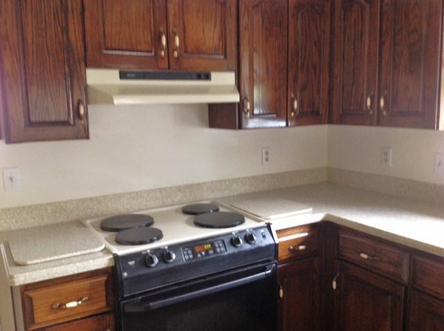 WOODLAND SHORES T/H PH 3 - Residential Lease