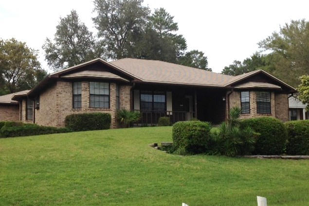 WOODLAND SHORES T/H PH 3 - Residential Lease