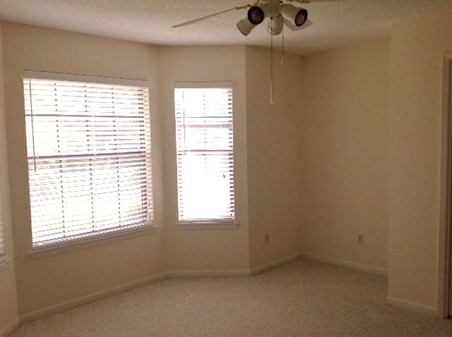 WOODLAND SHORES T/H PH 3 - Residential Lease