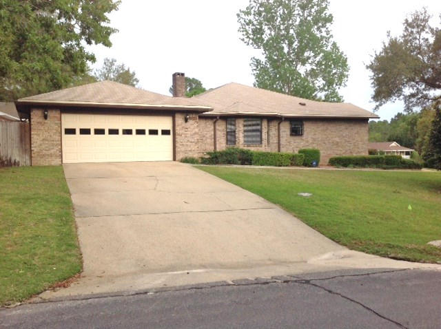 WOODLAND SHORES T/H PH 3 - Residential Lease