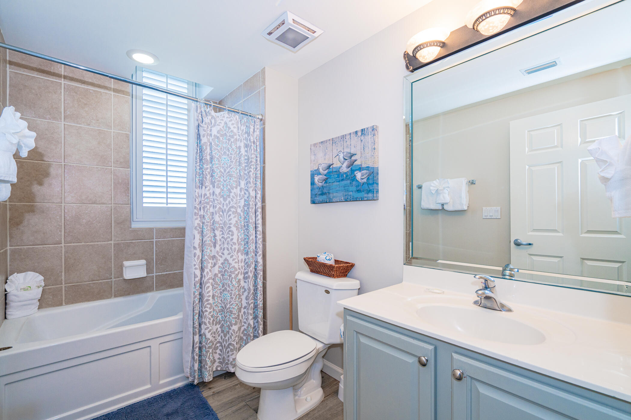 SILVER BEACH TOWERS - Residential