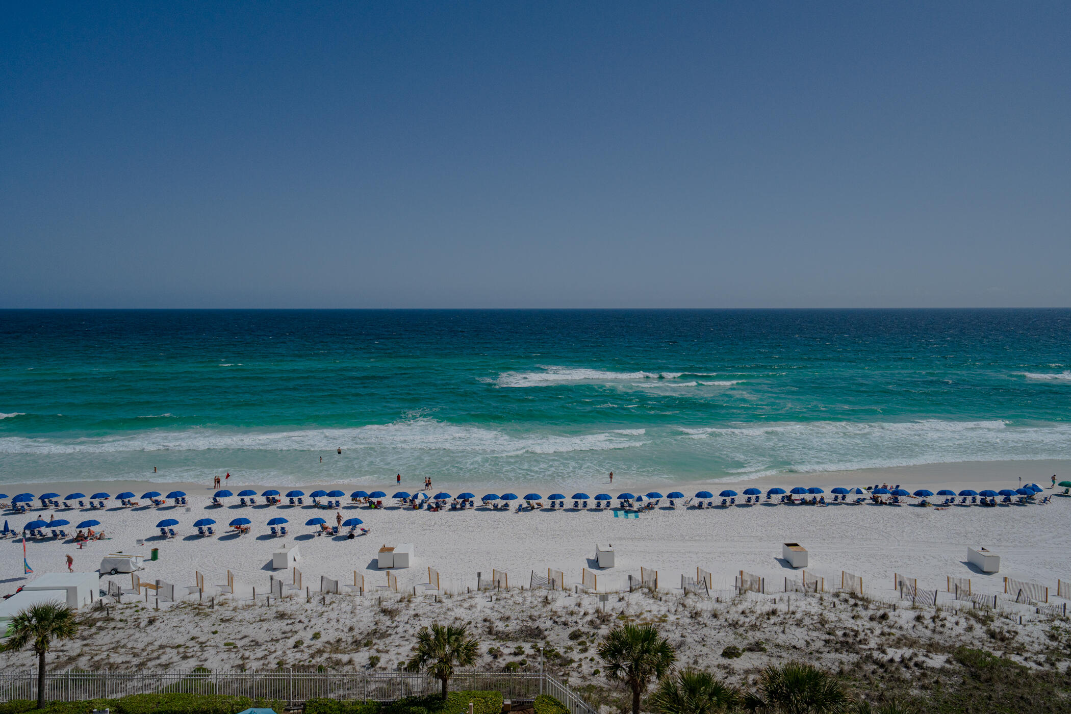 SILVER BEACH TOWERS - Residential