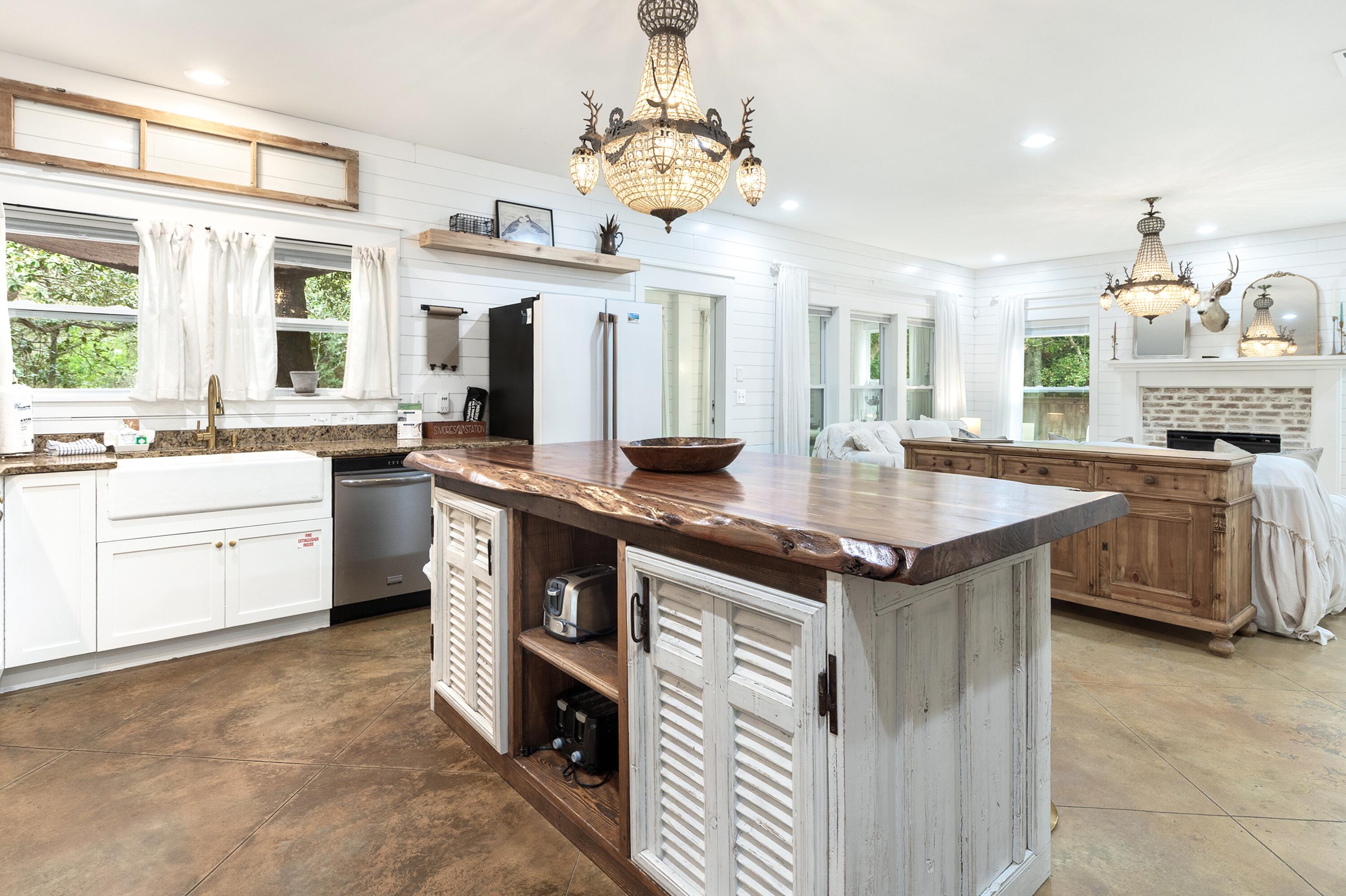 BEACH HIGHLAND 1ST ADD - Residential