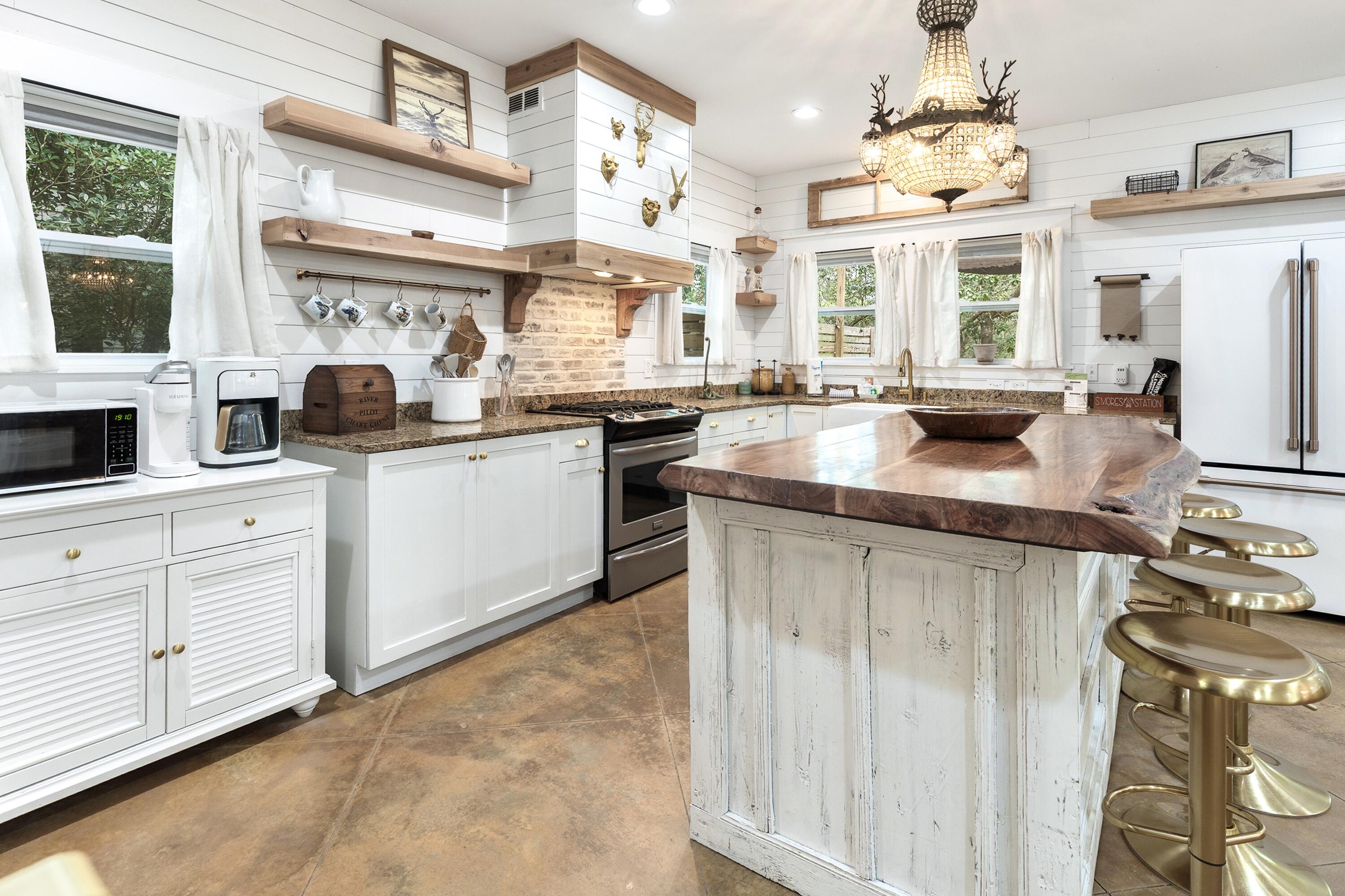 BEACH HIGHLAND 1ST ADD - Residential