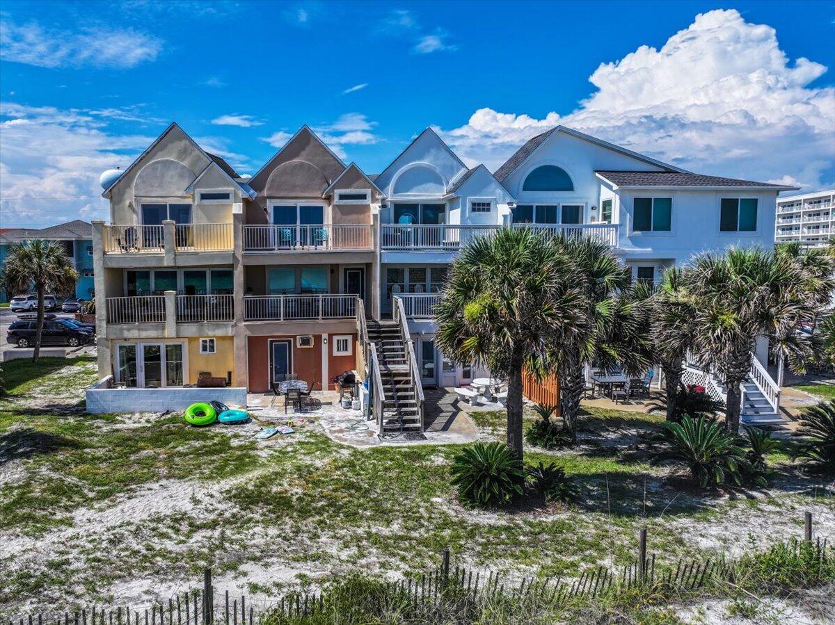 ISLAND MIST - Residential