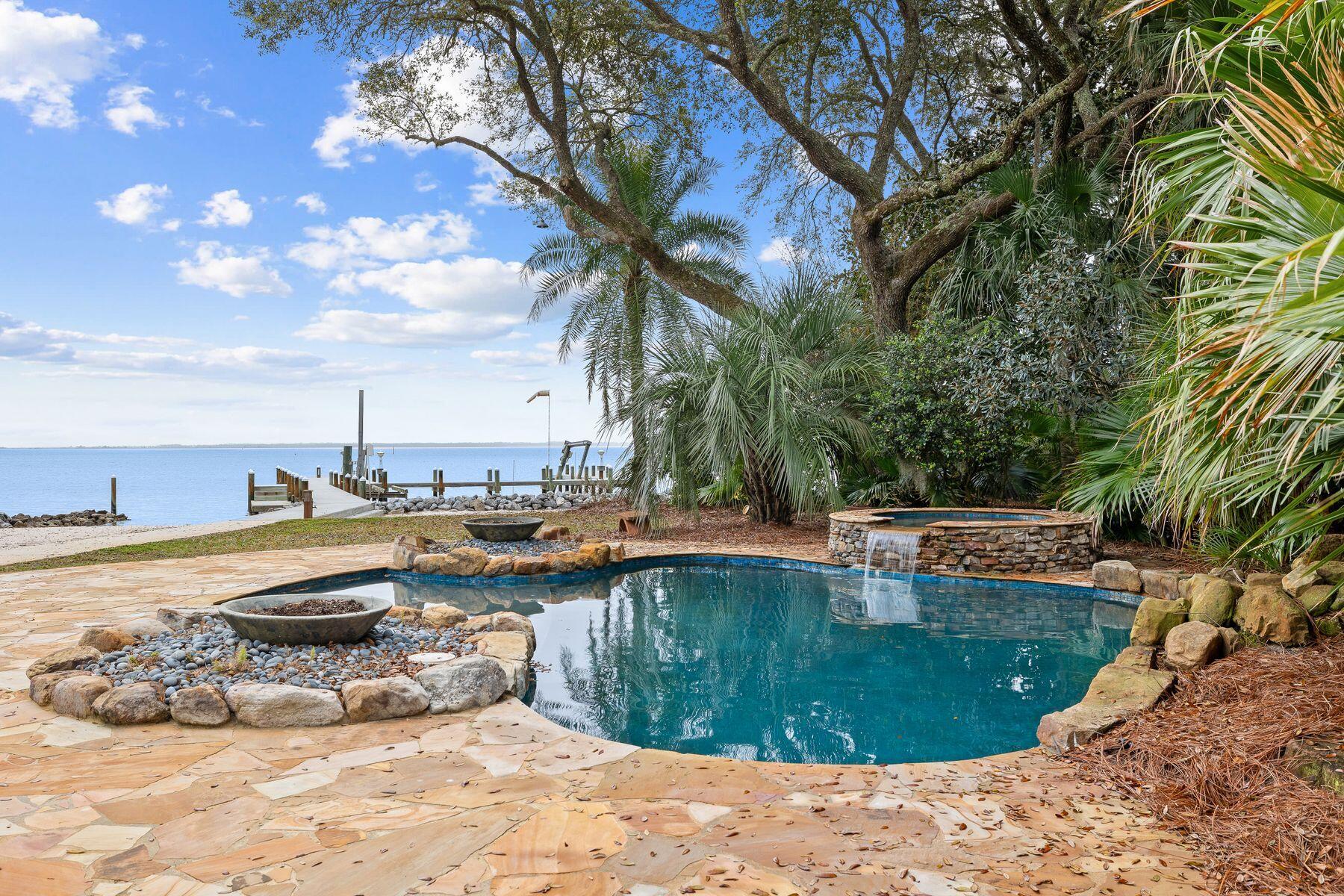 TURQUOISE BEACH - Residential