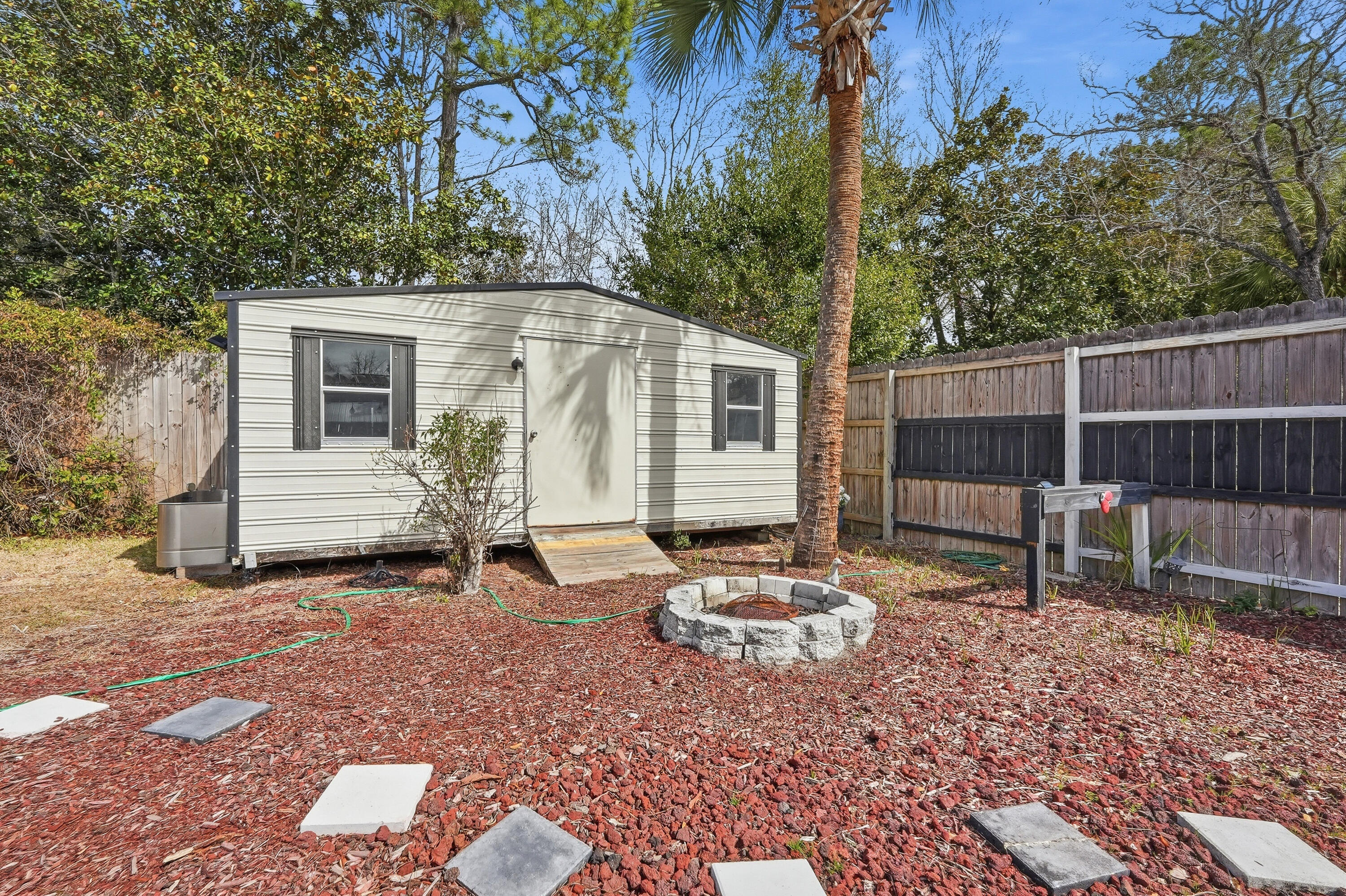 POQUITO BAYOU - Residential