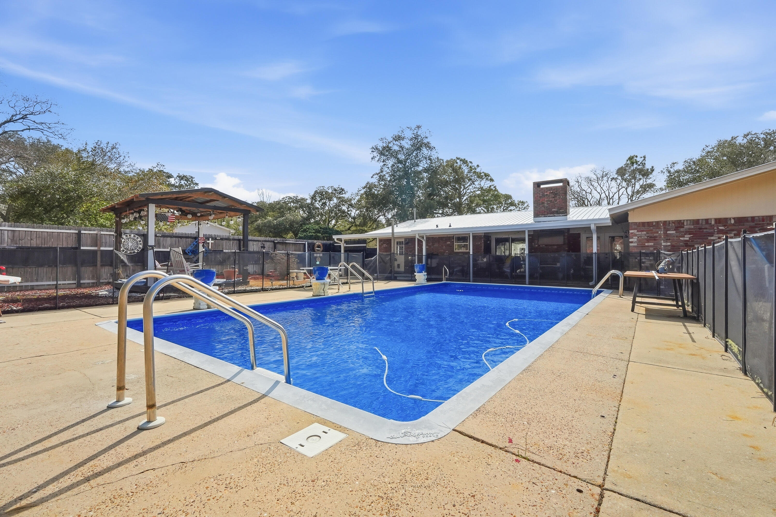 POQUITO BAYOU - Residential