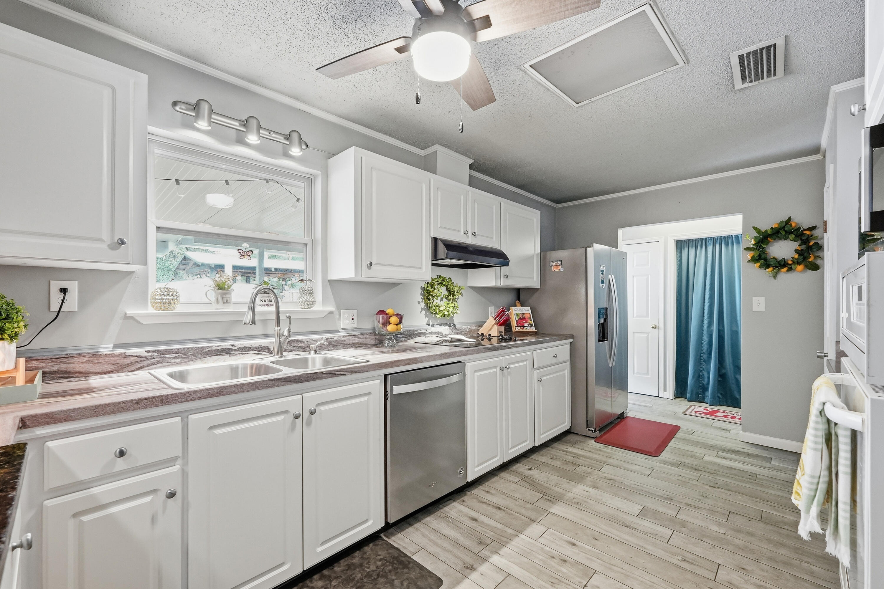 POQUITO BAYOU - Residential