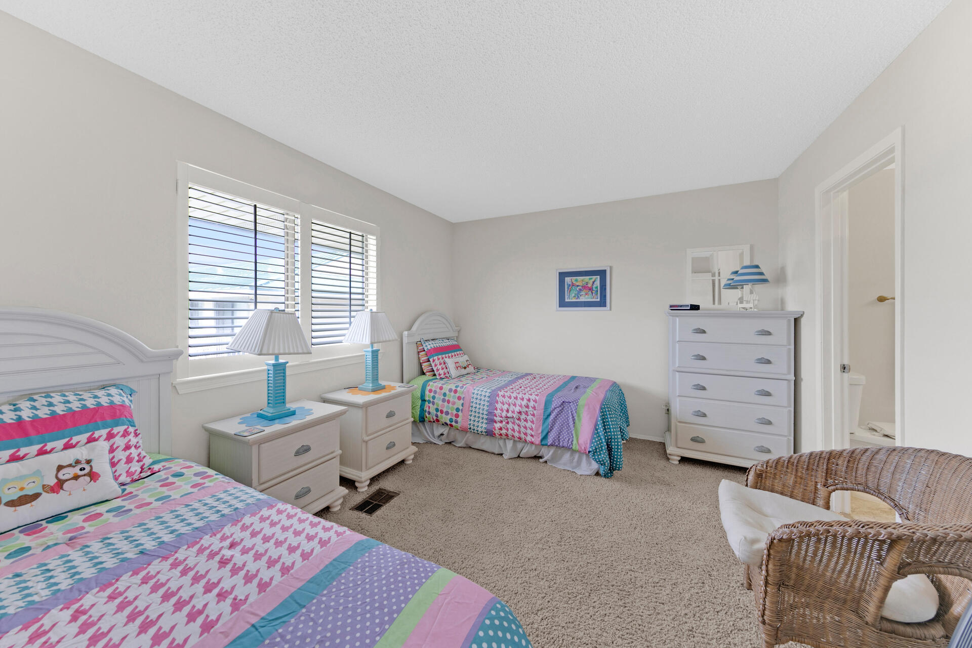 SANDPRINTS CONDO - Residential