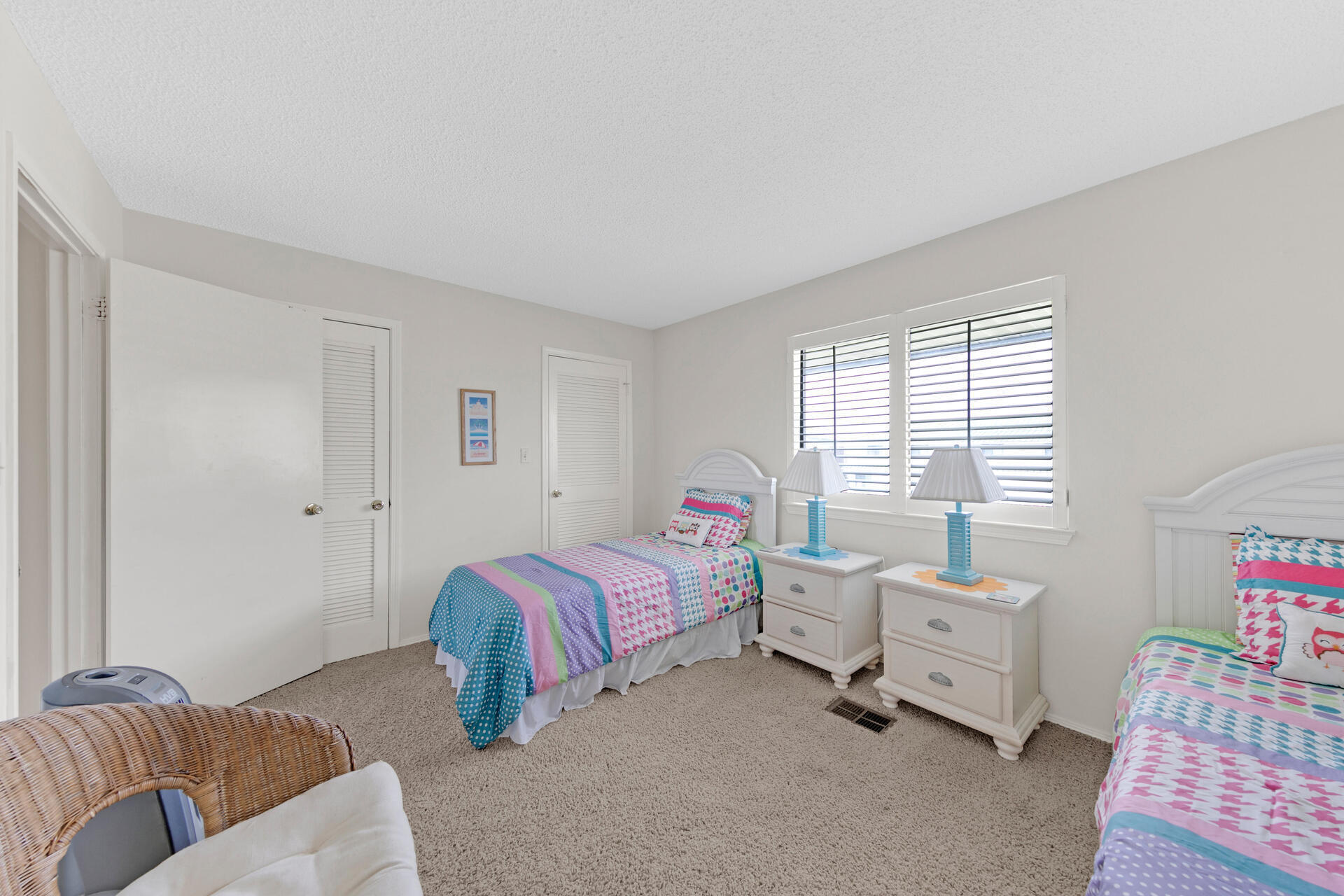 SANDPRINTS CONDO - Residential