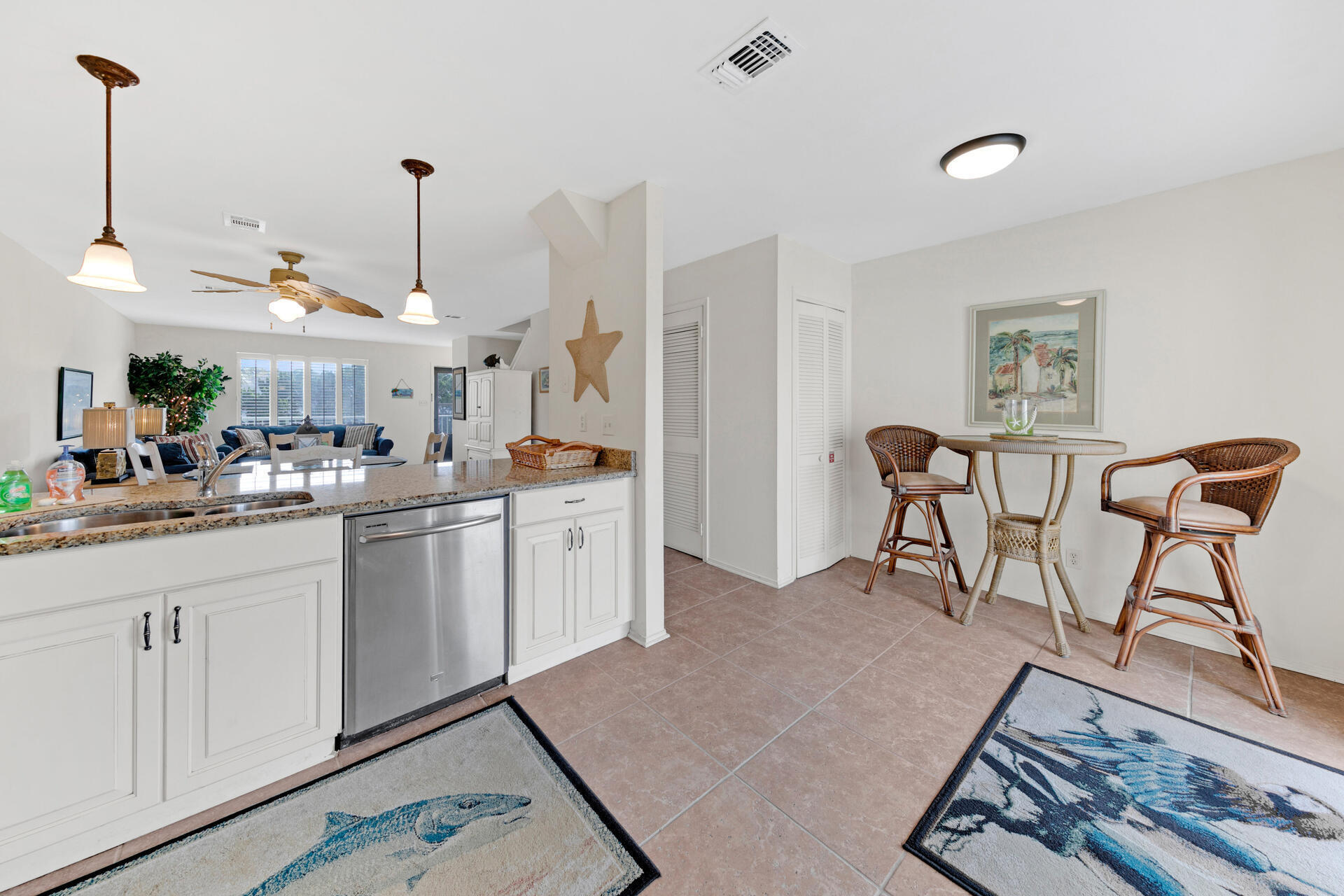 SANDPRINTS CONDO - Residential