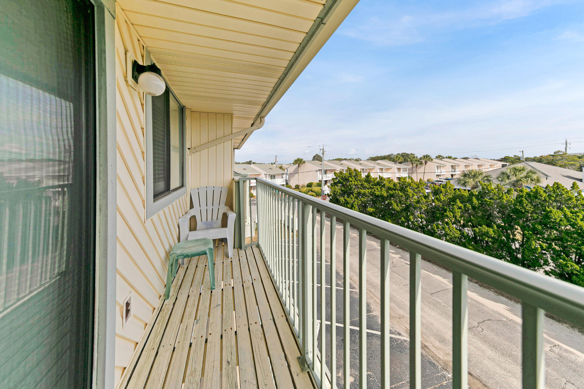 SANDPRINTS CONDO - Residential