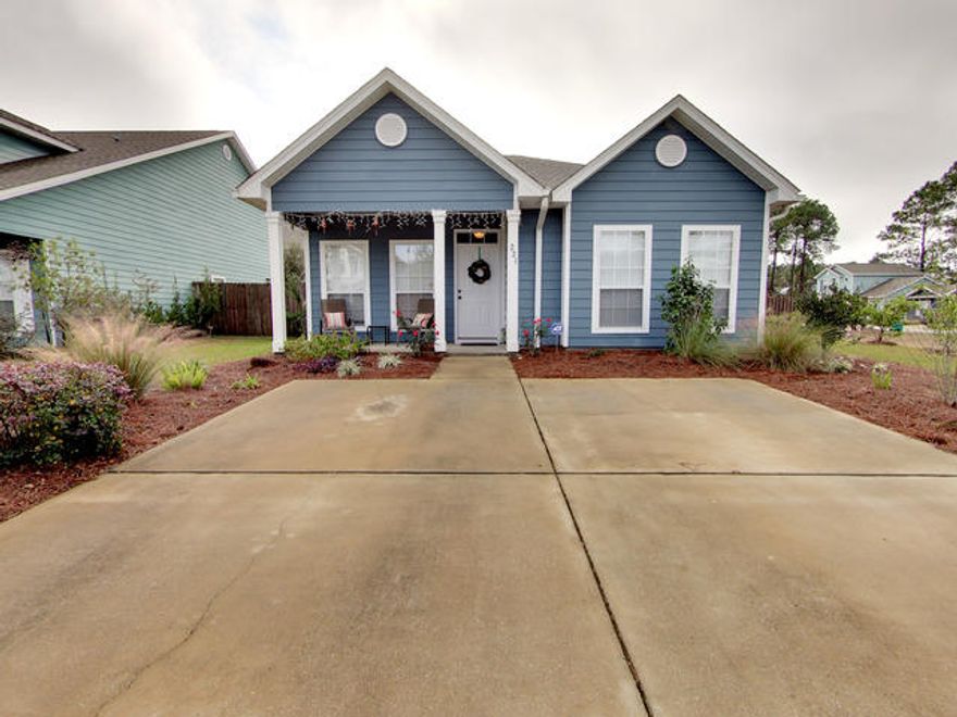 Great home for first time home buyers or experienced buyers looking to downsize. The open floorplan is very functional and provides sightlines from the front door to the backyard. Sellers are original owners, and since build have added the fence, irrigation system and security system.