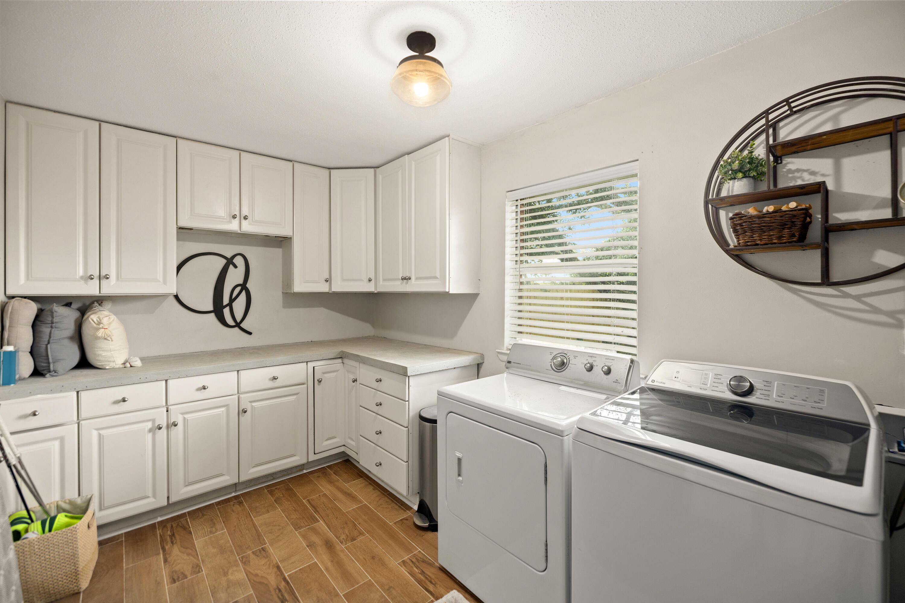 KENWOOD S/D 1ST ADDN - Residential